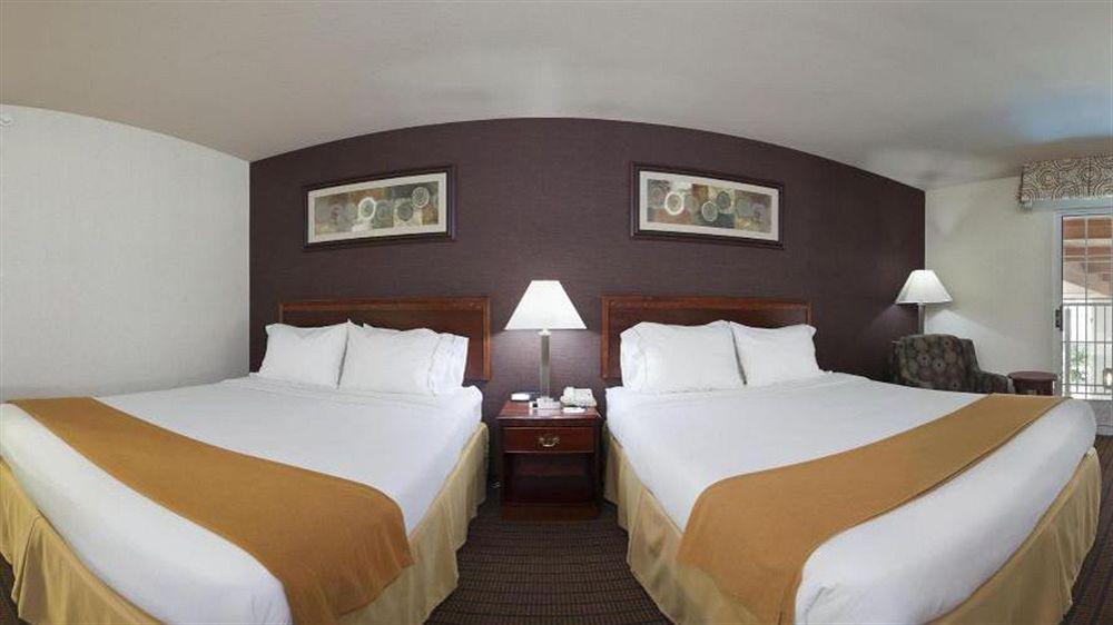 Holiday Inn Express Grand Rapids Southwest By Ihg Grandville Eksteriør bilde